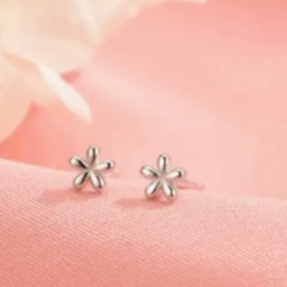 Sterling Silver Petite Mini Sized Flower Stud Earrings - Picture 2 of 7
